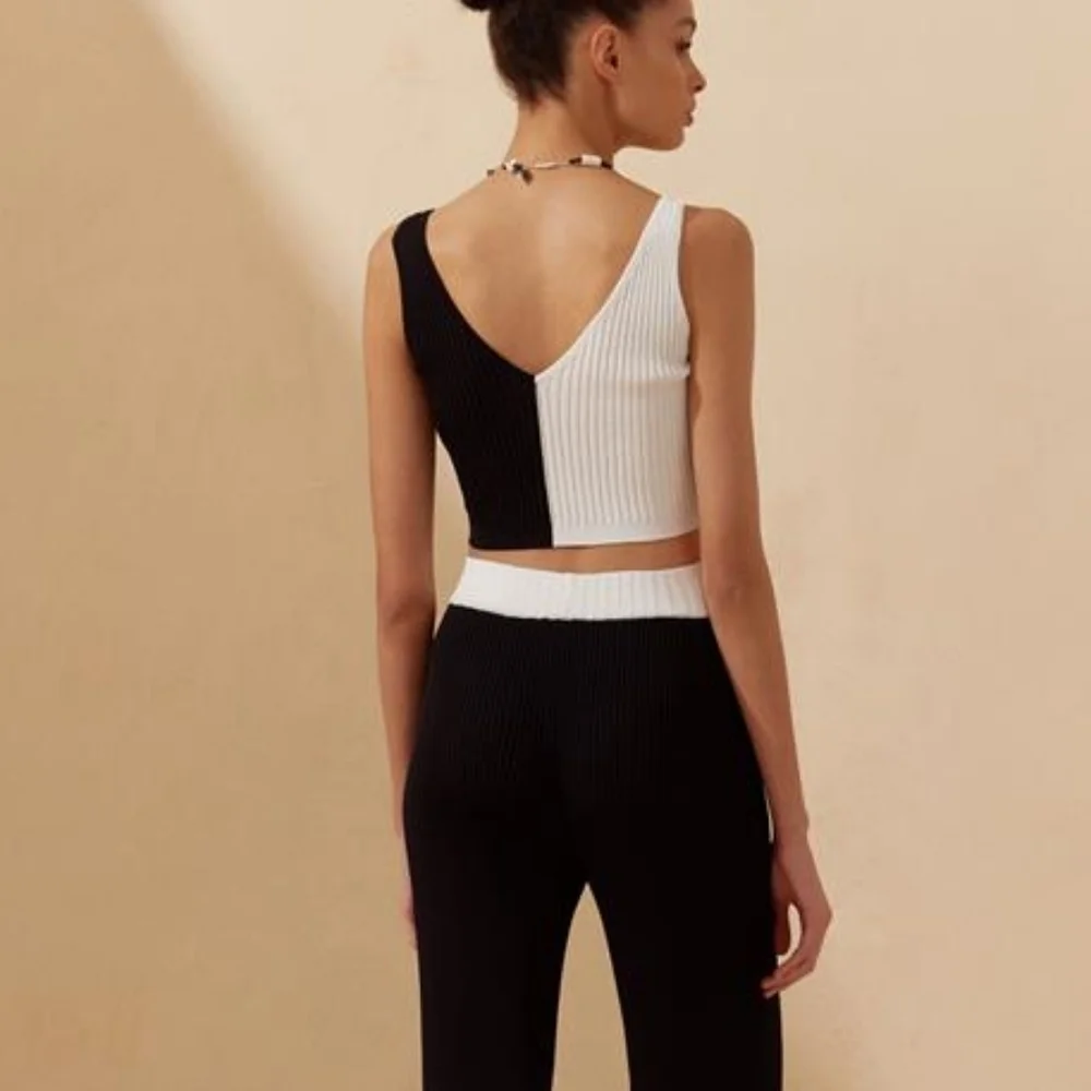 NWT LABECA LONDON RIBBED CROPPED TOP - Picture 2 of 7